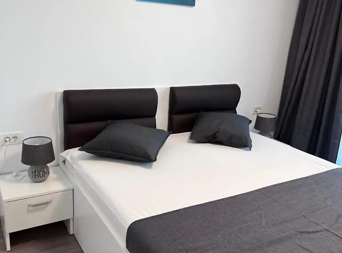 Fiesta アパート *